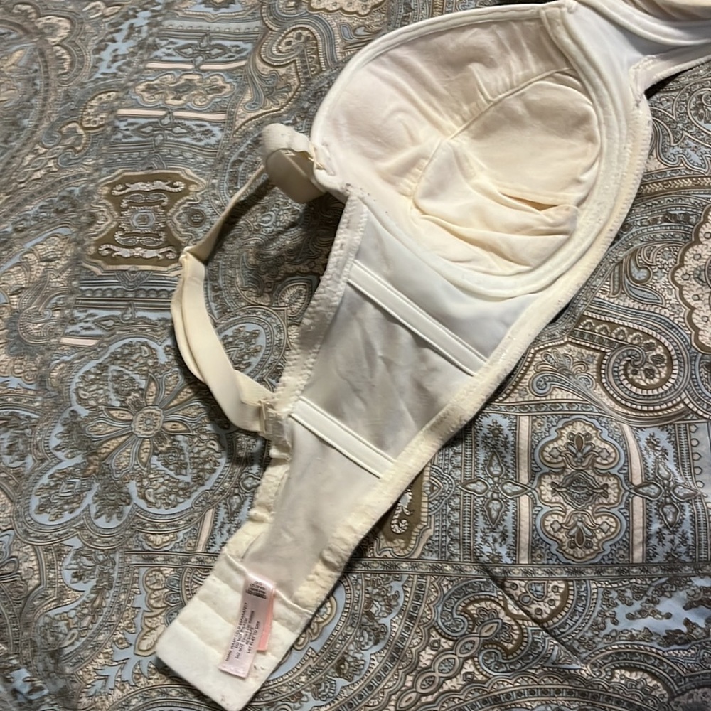 VS bra - Picture 3 of 3